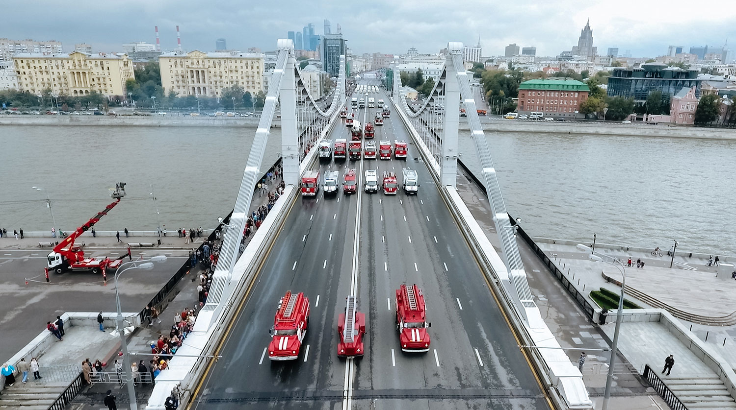 Первый московский парад городской техники стал самым масштабным в мире (10  фото) – Патриотам РФ